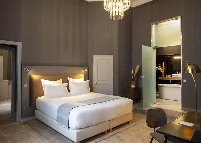 Margaret - Chouleur 5* Nîmes